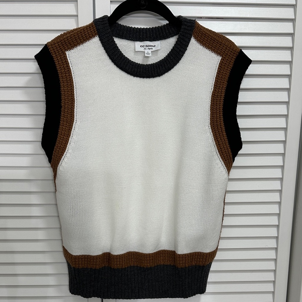 eesome Crewneck Sweater with Dark Contrast Trim in Cream & Charcoal